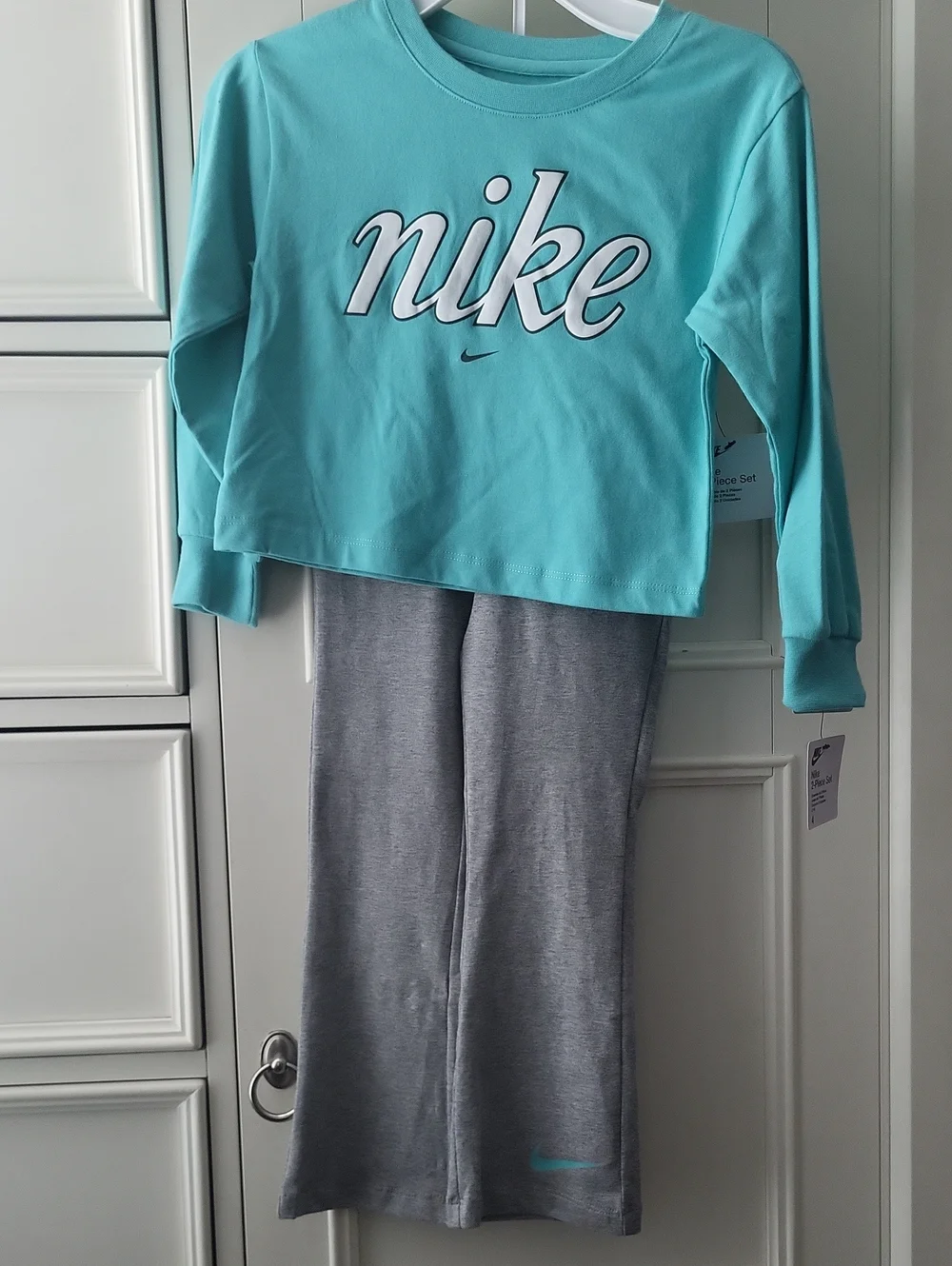 Nike Aqua Blue Cropped shirt with Gray Flare Bottom Lounge Pants - 4 NWT